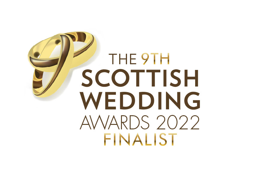 Logo for the 2022 Scottish Wedding Awards, showing text and two gold wedding bands